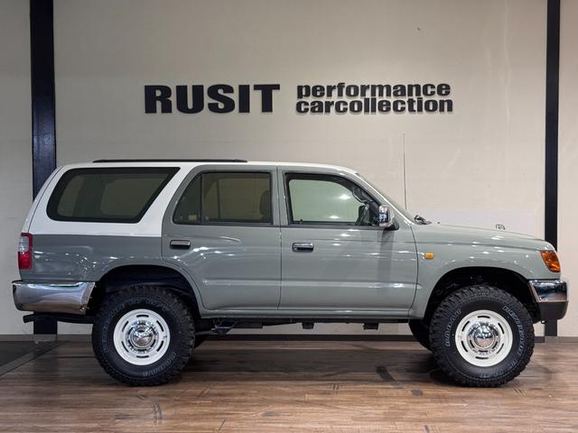 ハイラックスサーフ ＳＳＲ－Ｘ　アーバンカーキホワイトツートン全塗装　４ＷＤ車輛　リフトアップ　ＲＥＮＥＧＡＤＥ新品タイヤ　ＥＴＣ　　オリジナルシートカバー　ドライブレコーダー　ミラー　ドアノブメッキ仕様（58枚目）