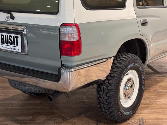 ハイラックスサーフ ＳＳＲ－Ｘ　アーバンカーキホワイトツートン全塗装　４ＷＤ車輛　リフトアップ　ＲＥＮＥＧＡＤＥ新品タイヤ　ＥＴＣ　　オリジナルシートカバー　ドライブレコーダー　ミラー　ドアノブメッキ仕様（61枚目）