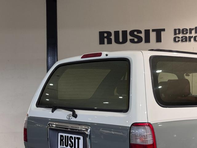 ハイラックスサーフ ＳＳＲ－Ｘ　アーバンカーキホワイトツートン全塗装　４ＷＤ車輛　リフトアップ　ＲＥＮＥＧＡＤＥ新品タイヤ　ＥＴＣ　　オリジナルシートカバー　ドライブレコーダー　ミラー　ドアノブメッキ仕様（63枚目）