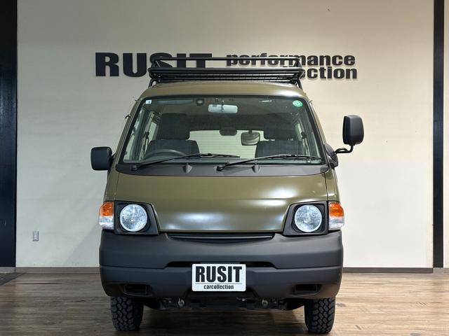 ボンゴバン ＤＸ　イエローオリーブマット全塗装　オリジナル丸目ヘッドライトキット　４ＷＤ車両　ＮＯＸ・ＰＭ法適合車両　オートマ　ルーフラック　ＭＡＸＸＩＳタイヤ　スチールホイール　ハイルーフ車（9枚目）