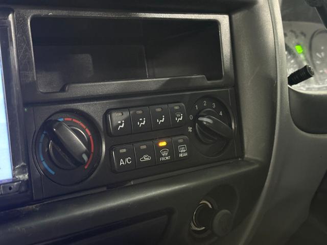 ボンゴバン ＤＸ　イエローオリーブマット全塗装　オリジナル丸目ヘッドライトキット　４ＷＤ車両　ＮＯＸ・ＰＭ法適合車両　オートマ　ルーフラック　ＭＡＸＸＩＳタイヤ　スチールホイール　ハイルーフ車（41枚目）