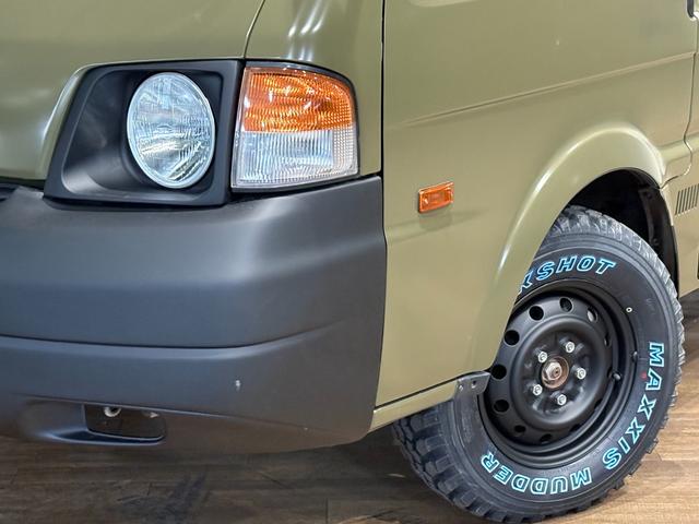 ボンゴバン ＤＸ　イエローオリーブマット全塗装　オリジナル丸目ヘッドライトキット　４ＷＤ車両　ＮＯＸ・ＰＭ法適合車両　オートマ　ルーフラック　ＭＡＸＸＩＳタイヤ　スチールホイール　ハイルーフ車（43枚目）