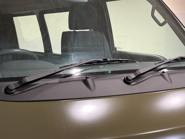 ボンゴバン ＤＸ　イエローオリーブマット全塗装　オリジナル丸目ヘッドライトキット　４ＷＤ車両　ＮＯＸ・ＰＭ法適合車両　オートマ　ルーフラック　ＭＡＸＸＩＳタイヤ　スチールホイール　ハイルーフ車（48枚目）