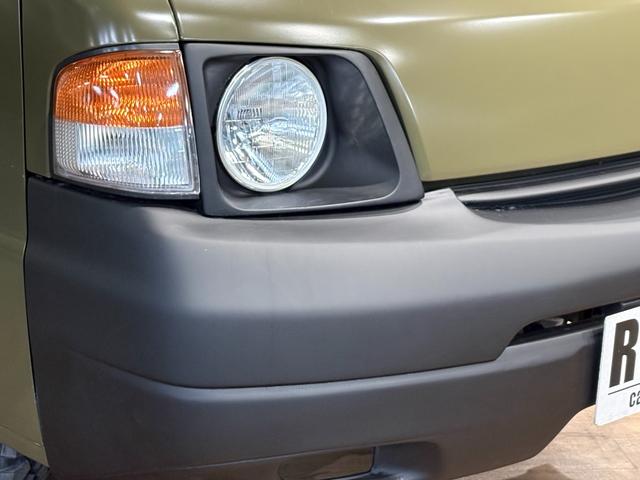 ボンゴバン ＤＸ　イエローオリーブマット全塗装　オリジナル丸目ヘッドライトキット　４ＷＤ車両　ＮＯＸ・ＰＭ法適合車両　オートマ　ルーフラック　ＭＡＸＸＩＳタイヤ　スチールホイール　ハイルーフ車（49枚目）