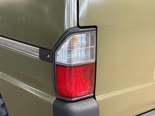 ボンゴバン ＤＸ　イエローオリーブマット全塗装　オリジナル丸目ヘッドライトキット　４ＷＤ車両　ＮＯＸ・ＰＭ法適合車両　オートマ　ルーフラック　ＭＡＸＸＩＳタイヤ　スチールホイール　ハイルーフ車（59枚目）