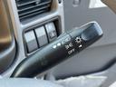 ＤＸ　クリームカラー全塗装済み　４ＷＤ車輛　２列目シート　シートベルト取付可能　丸目ヘッドライトカスタム　ＭＡＸＸＩＳ新品ブロックタイヤ　木目調フロアマット　オレンジコーナーレンズ　ハイルーフ車輛（38枚目）