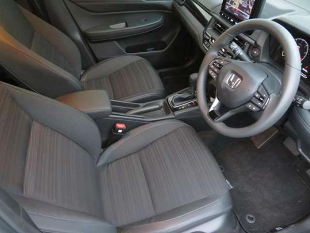 WR-V Z ブラックスタイル ギャザス8インチナビ LEDフォグ(11枚目)