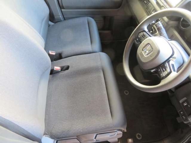 N-BOXカスタム 8インチナビ バックカメラ 片側パワスラ シートヒーター(11枚目)