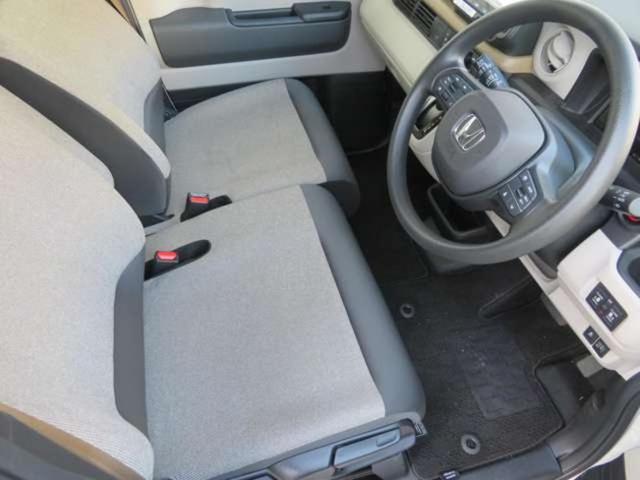 Ｎ－ＢＯＸ ギャザス８インチナビ　両側パワスラ　シートヒーター（10枚目）