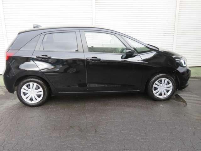 フィット ホーム　ギャザス９インチナビ　バックカメラ（4枚目）