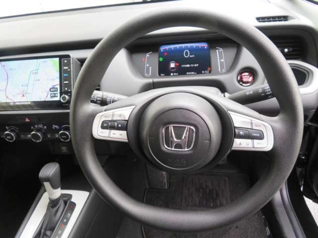 フィット ホーム　ギャザス９インチナビ　バックカメラ（15枚目）