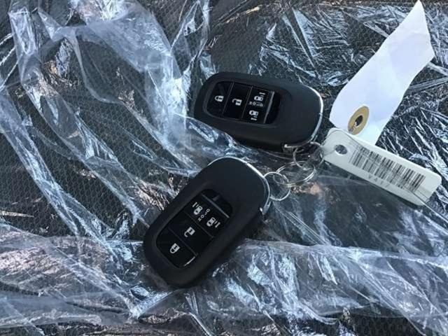 フリード クロスター 登録済・未使用車 新車保証付 SENSING 登録済・未使用車 走行57km 新車保証付 SENSING 8エアバッグ 両側電動スライドドア アルミホイール シートヒーター フォグライト ブラインドスポットモニター(20枚目)