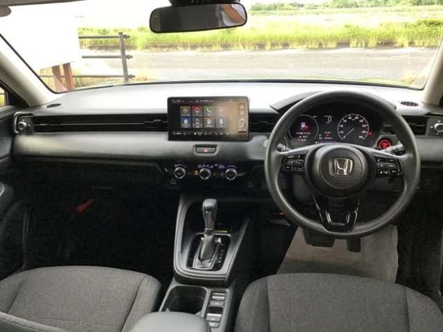 ヴェゼル ｅ：ＨＥＶ　Ｘ　ワンオーナー　ＳＥＮＳＩＮＧ　８エアバッグ　ワンオーナー　走行１１．９１３ｋｍ　ＳＥＮＳＩＮＧ　８エアバッグ　ナビ／ＴＶ／ブルートゥース／リアカメラ　２．０ＥＴＣ　ワイヤレス充電　新車保証付（6枚目）