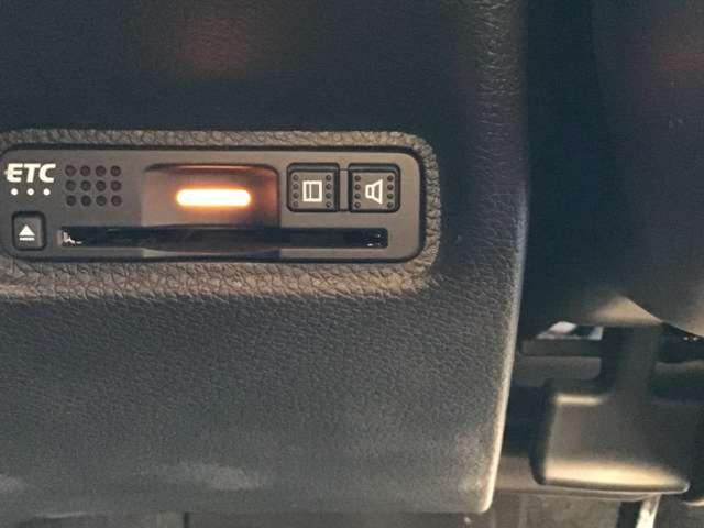 シビック セダン ワンオーナー ターボエンジン SENSING ETC ワンオーナー ターボエンジン 走行16.682km SENSING 8エアバッグ ナビ/TV/ブルートゥース/リアカメラ シートヒーター アルミホイール ETC 1年保証付(20枚目)