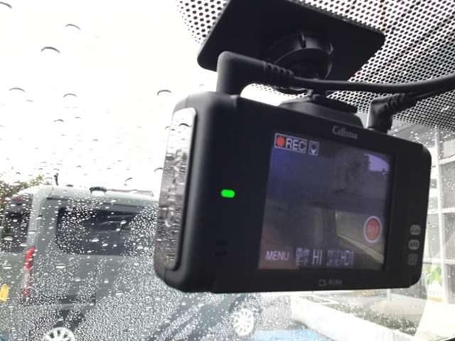 プリウス Ｓ　ワンオーナー　ナビ／リアカメラ　８エアバッグ　ＥＴＣ　ワンオーナー　走行４６．８０６ｋｍ　ナビ／リアカメラ　８エアバッグ　前後ドライブレコーダー　ＥＴＣ　車検整備／５．０００ｋｍ保証付（20枚目）