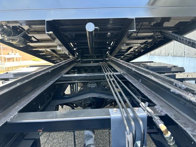 ヒノレンジャー 　積載車　キャリアカー　リモコン付き　油圧リアゲート　ウインチ　最大積載量３１００ｋｇ　ターボ車　ロングボデー長さ６５００幅２２００　ＮＥＷオールペイント（21枚目）