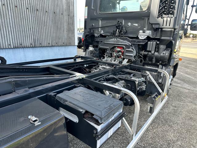 ヒノレンジャー 　積載車　キャリアカー　リモコン付き　油圧リアゲート　ウインチ　最大積載量３１００ｋｇ　ターボ車　ロングボデー長さ６５００幅２２００　ＮＥＷオールペイント（25枚目）