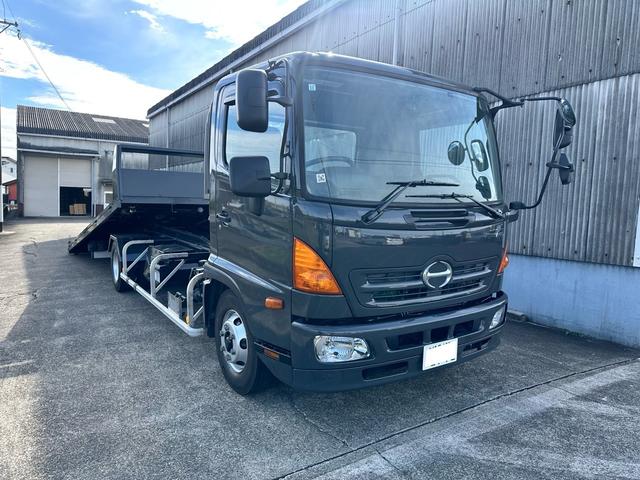 ヒノレンジャー 　積載車　キャリアカー　リモコン付き　油圧リアゲート　ウインチ　最大積載量３１００ｋｇ　ターボ車　ロングボデー長さ６５００幅２２００　ＮＥＷオールペイント（27枚目）