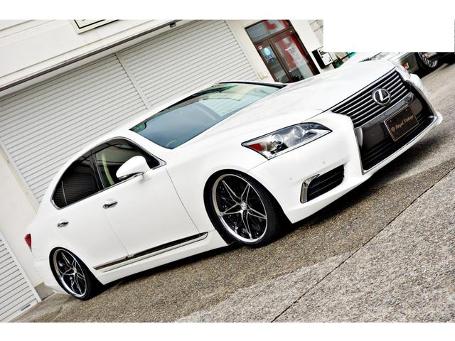 ＬＳ ＬＳ４６０　バージョンＣ　カスタム車輛　新品ＷＯＲＫシュヴァートＳＧ１ブラックカットクリア２０インチアルミ　新品エアサスコントローラー　黒革シート　パワーシート　シートクーラー　純正ナビ　クルーズコントロール　ドラレコ（9枚目）