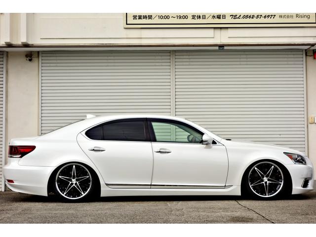 ＬＳ ＬＳ４６０　バージョンＣ　カスタム車輛　新品ＷＯＲＫシュヴァートＳＧ１ブラックカットクリア２０インチアルミ　新品エアサスコントローラー　黒革シート　パワーシート　シートクーラー　純正ナビ　クルーズコントロール　ドラレコ（20枚目）