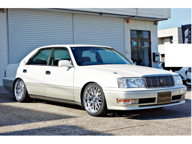 クラウン ロイヤルサルーン　自社制作車輛　新品ＷＯＲＫランベックＬＭ１カットシルバー１８インチアルミ　新品ファイナルコネクションフルタップ車高調　後付けＢｌｕｅｔｏｏｔｈ　純正ナビ　パワーシート　ＥＴＣ（7枚目）