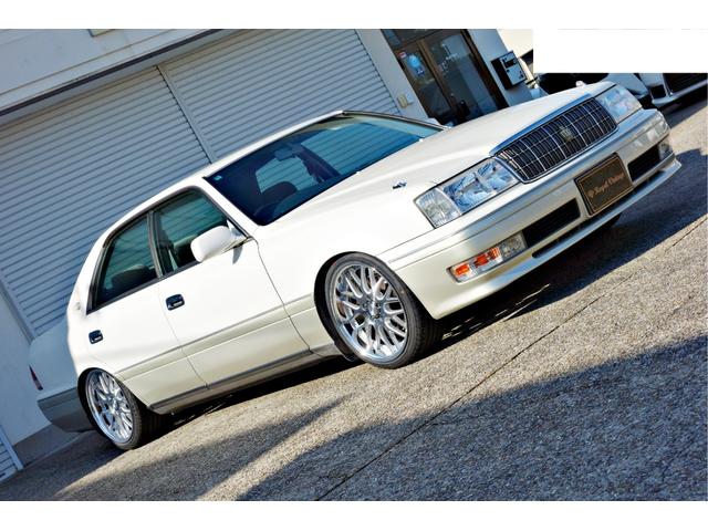 クラウン ロイヤルサルーン　自社制作車輛　新品ＷＯＲＫランベックＬＭ１カットシルバー１８インチアルミ　新品ファイナルコネクションフルタップ車高調　後付けＢｌｕｅｔｏｏｔｈ　純正ナビ　パワーシート　ＥＴＣ（9枚目）