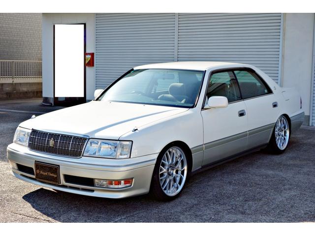 クラウン ロイヤルサルーン　自社制作車輛　新品ＷＯＲＫランベックＬＭ１カットシルバー１８インチアルミ　新品ファイナルコネクションフルタップ車高調　後付けＢｌｕｅｔｏｏｔｈ　純正ナビ　パワーシート　ＥＴＣ（12枚目）