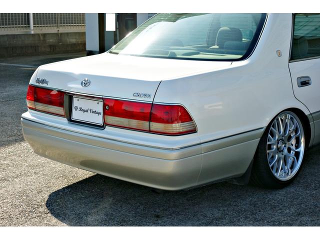 クラウン ロイヤルサルーン　自社制作車輛　新品ＷＯＲＫランベックＬＭ１カットシルバー１８インチアルミ　新品ファイナルコネクションフルタップ車高調　後付けＢｌｕｅｔｏｏｔｈ　純正ナビ　パワーシート　ＥＴＣ（26枚目）