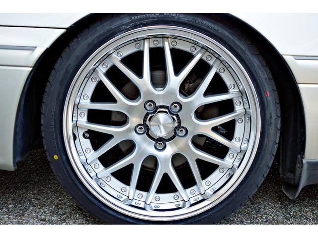 クラウン ロイヤルサルーン　自社制作車輛　新品ＷＯＲＫランベックＬＭ１カットシルバー１８インチアルミ　新品ファイナルコネクションフルタップ車高調　後付けＢｌｕｅｔｏｏｔｈ　純正ナビ　パワーシート　ＥＴＣ（27枚目）