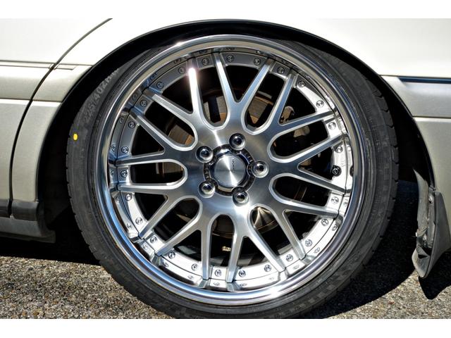 クラウン ロイヤルサルーン　自社制作車輛　新品ＷＯＲＫランベックＬＭ１カットシルバー１８インチアルミ　新品ファイナルコネクションフルタップ車高調　後付けＢｌｕｅｔｏｏｔｈ　純正ナビ　パワーシート　ＥＴＣ（34枚目）