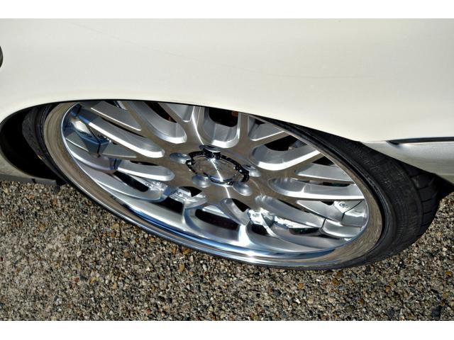 クラウン ロイヤルサルーン　自社制作車輛　新品ＷＯＲＫランベックＬＭ１カットシルバー１８インチアルミ　新品ファイナルコネクションフルタップ車高調　後付けＢｌｕｅｔｏｏｔｈ　純正ナビ　パワーシート　ＥＴＣ（35枚目）