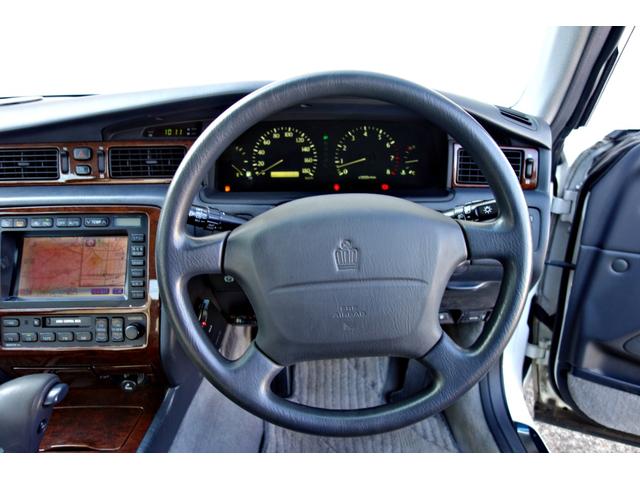 クラウン ロイヤルサルーン　自社制作車輛　新品ＷＯＲＫランベックＬＭ１カットシルバー１８インチアルミ　新品ファイナルコネクションフルタップ車高調　後付けＢｌｕｅｔｏｏｔｈ　純正ナビ　パワーシート　ＥＴＣ（41枚目）