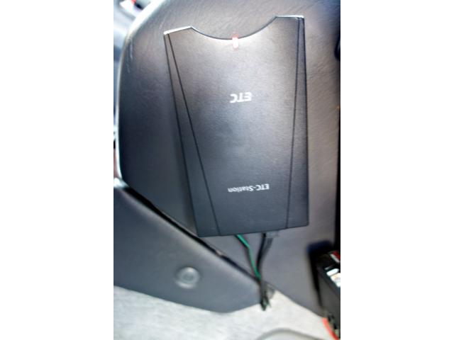 クラウン ロイヤルサルーン　自社制作車輛　新品ＷＯＲＫランベックＬＭ１カットシルバー１８インチアルミ　新品ファイナルコネクションフルタップ車高調　後付けＢｌｕｅｔｏｏｔｈ　純正ナビ　パワーシート　ＥＴＣ（44枚目）