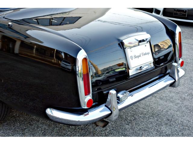 ガリュー 　ＨＫ３０改　日産クルーベースＲＢ２０エンジン　ユーザー買取車輛　１７インチメッキアルミ　ＥＴＣ　車検令和９年８月　オールペンブラック（26枚目）