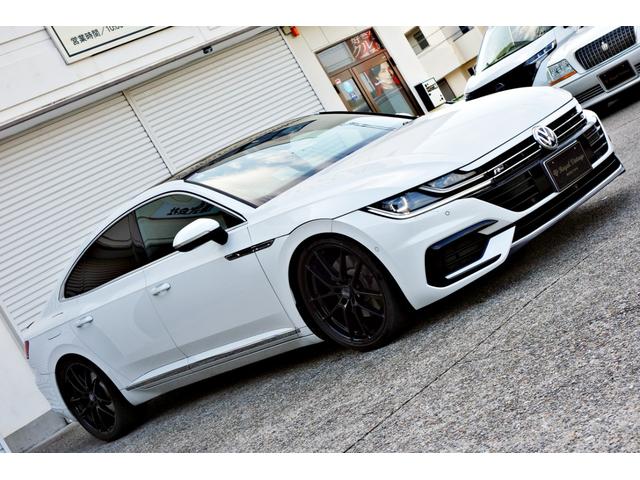 アルテオン ＴＳＩ　４モーション　Ｒラインアドバンス　カスタム車輛　ユーザー買取車　ＫＷ車高調ＯＺＲＡＣＩＮＧ２０インチアルミ　黒革シート　サンルーフ　前後ドラレコ　レーダー　純正ナビ　Ｂｌｕｅｔｏｏｔｈ　パワートランク　全周囲カメラ　４ＷＤ（9枚目）