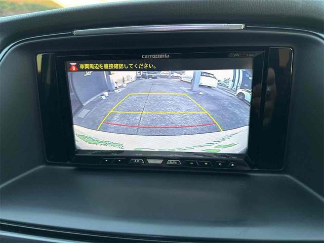 バックカメラ装備。駐車が苦手な方には欠かせません。