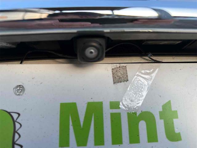 ご覧いただきありがとうございます♪気になったお車がありましたらお気軽にお電話をください♪