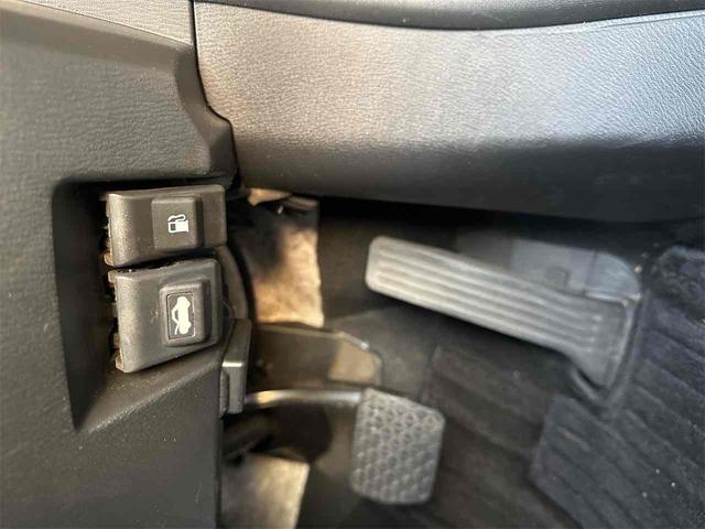 ご覧いただきありがとうございます♪気になったお車がありましたらお気軽にお電話をください♪