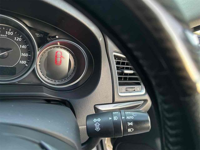 当店のお車をご覧いただきましてありがとうございます。お車についてのご質問やお見積りのご依頼、ご購入にあたってのご相談などお気軽にお問い合わせ下さい！