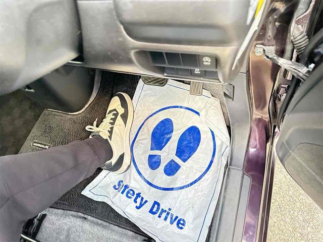 ワゴンR ハイブリッドFZ オートライト LEDヘッドランプ スマートキー アイドリングストップ 電動格納ミラー シートヒーター ベンチシート CVT 盗難防止システム ABS ESC CD アルミホイール 衝突安全ボディ(45枚目)