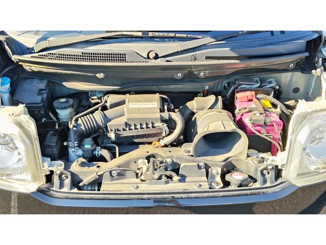 Ｎ－ＢＯＸ Ｇ　ターボＳＳパッケージ　クルコン　シティブレーキ　ＤＶＤ　バックモニター　横滑り防止装置　電動格納ミラー　前席シートヒーター　ＥＴＣ　Ｂｌｕｅｔｏｏｔｈ接続　４ＷＤ　オートライト　ターボ　盗難防止システム　ＡＢＳ　キーフリー（3枚目）