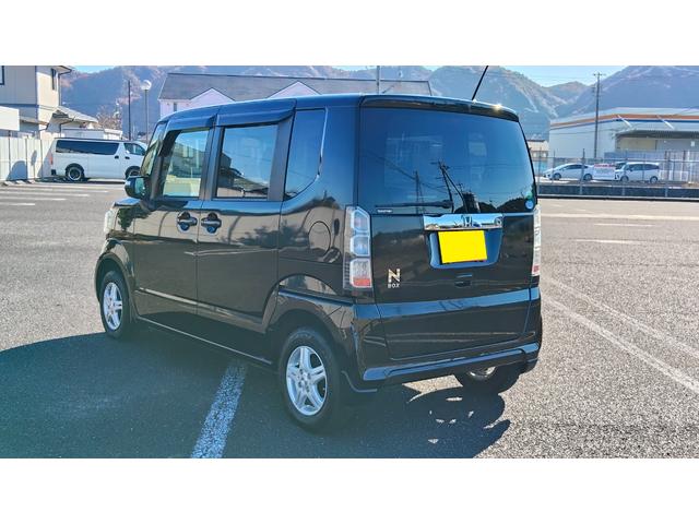 Ｎ－ＢＯＸ Ｇ　ターボＳＳパッケージ　クルコン　シティブレーキ　ＤＶＤ　バックモニター　横滑り防止装置　電動格納ミラー　前席シートヒーター　ＥＴＣ　Ｂｌｕｅｔｏｏｔｈ接続　４ＷＤ　オートライト　ターボ　盗難防止システム　ＡＢＳ　キーフリー（14枚目）