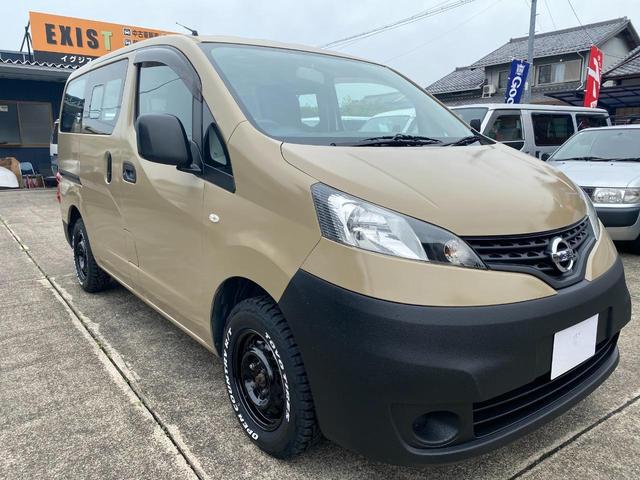 ＮＶ２００バネットバン ＤＸ　タイミングチェーン車　つや消しベージュオールペン　新品ホワイトレタータイヤ　両側小窓付きスライドドア　ＥＴＣ　アウトドア仕様ベース車　車検対応ゴツゴツタイヤ　カスタムベース　商業ベース車両（11枚目）