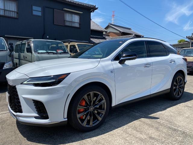 ＲＸ ＲＸ３５０　Ｆスポーツ　４ＷＤ／Ｆスポーツ／パノラマルーフ／オレンジキャリパー／パノマミックビューモニター／メーカー保証／赤レザー／ブラインドスポットモニター／デジタルインナーミラー／マークレビソンサウンド（18枚目）