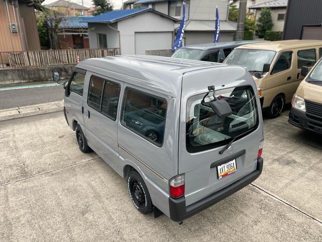 バネットバン ＤＸ　Ｎｏｘ・ＰＭ適合者　ディーゼルエンジン　タイミングベルト交換済み　前後バンパーラプターライナー塗装　車検対応ゴツゴツホワイトレタータイヤ　ブラックスチールホイール　ＯＢＤ検査済み　ハイルーフ　５ドア（3枚目）