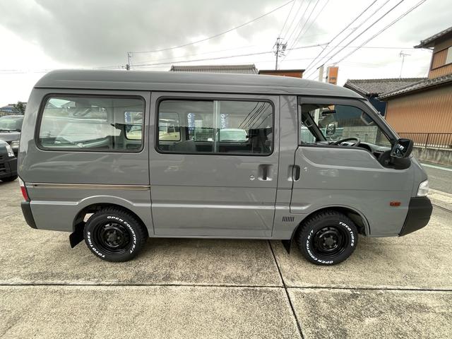 バネットバン ＤＸ　Ｎｏｘ・ＰＭ適合者　ディーゼルエンジン　タイミングベルト交換済み　前後バンパーラプターライナー塗装　車検対応ゴツゴツホワイトレタータイヤ　ブラックスチールホイール　ＯＢＤ検査済み　ハイルーフ　５ドア（53枚目）