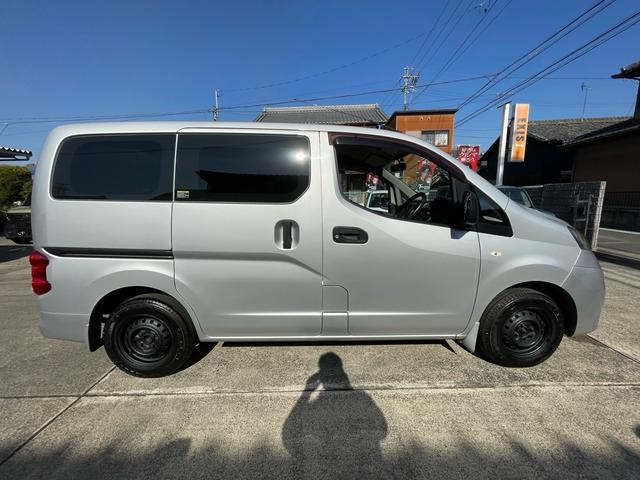 NV200バネットバン GX OBD検査済み 助手席エアバッグ ナビ バックカメラ ETC付 リア席ワゴン用シート シートベルト付き キーレスキー スモークガラス 前後カラーバンパー パワーウィンドウ ベース車両(8枚目)