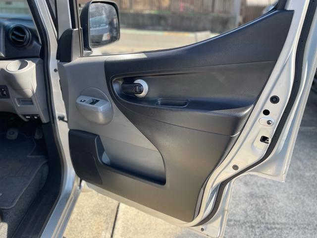 NV200バネットバン GX OBD検査済み 助手席エアバッグ ナビ バックカメラ ETC付 リア席ワゴン用シート シートベルト付き キーレスキー スモークガラス 前後カラーバンパー パワーウィンドウ ベース車両(19枚目)