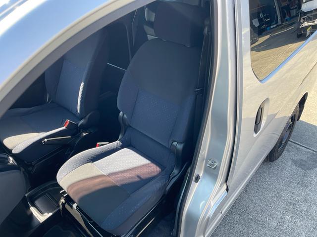NV200バネットバン GX OBD検査済み 助手席エアバッグ ナビ バックカメラ ETC付 リア席ワゴン用シート シートベルト付き キーレスキー スモークガラス 前後カラーバンパー パワーウィンドウ ベース車両(59枚目)