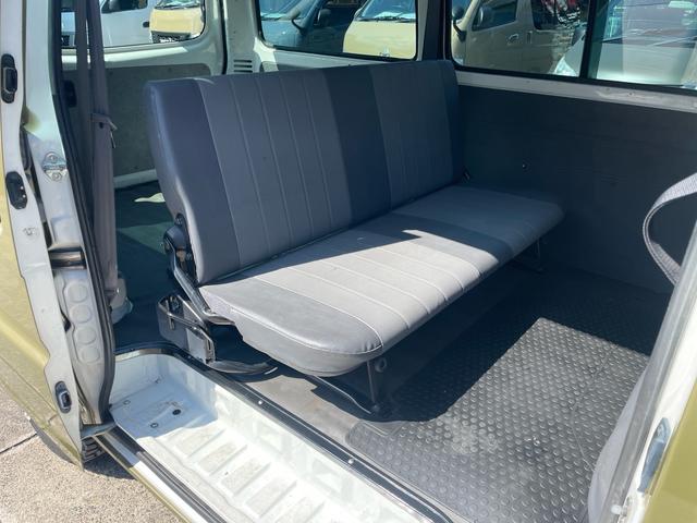 ボンゴバン ＤＸ　ＧＯＯ鑑定付き　ＯＢＤ検査済み　タイミングチェーン車両　前後バンパーラプターライナー塗装　ルーフキャリア　ブラックスチールホイール　車検対応ゴツゴツホワイトレタータイヤ　５ドア（68枚目）
